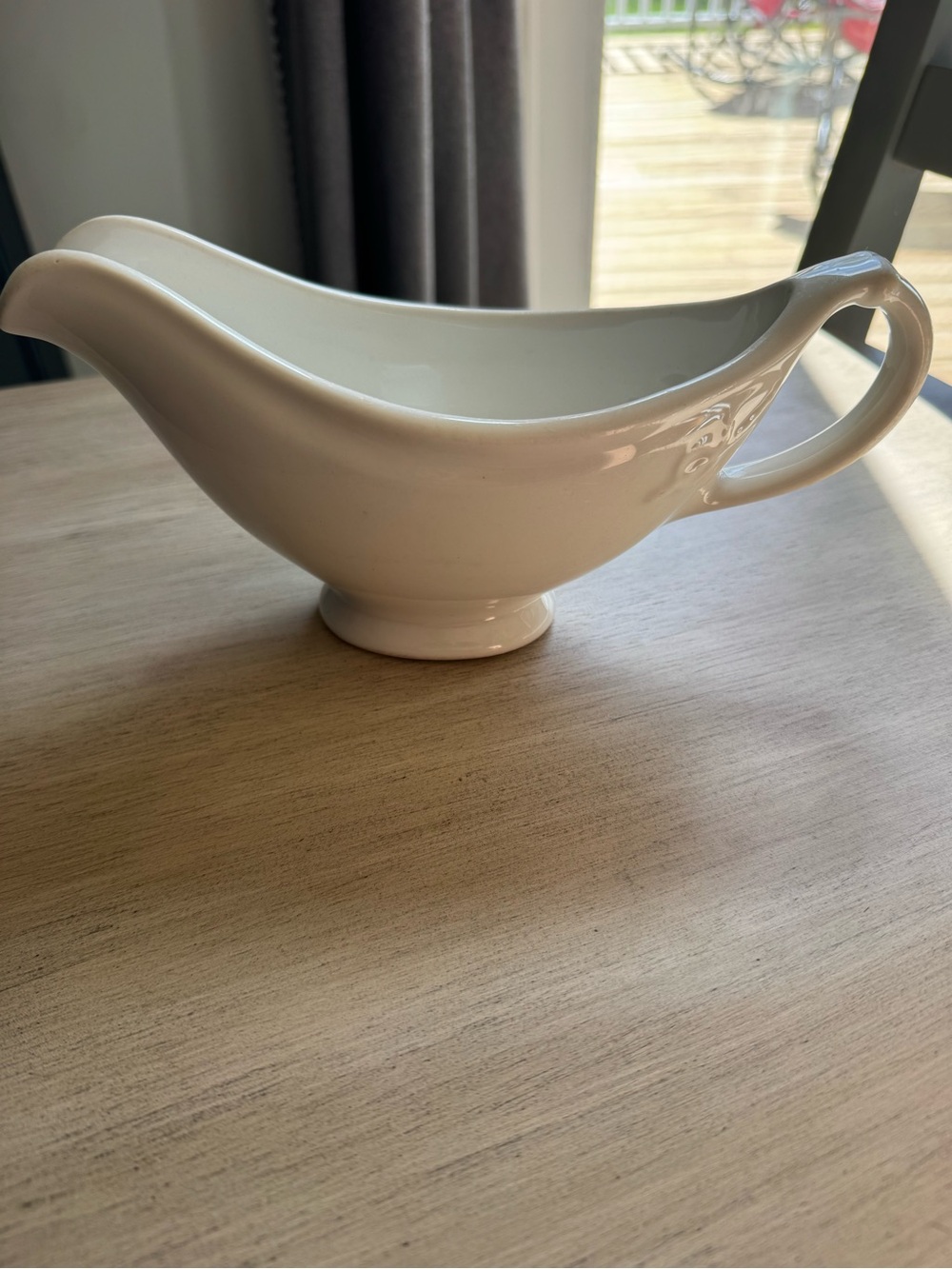 WWII USQMC Gravy Boat with Raised Sabers